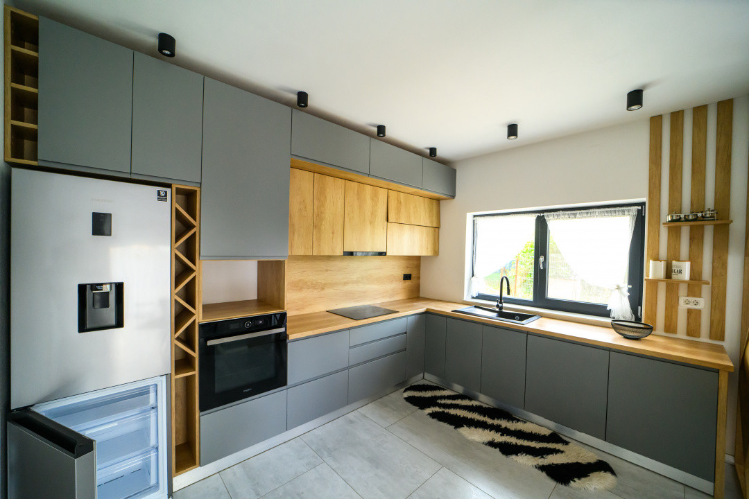 Casa individuala moderna, teren 7 ari, Garaj, ideala pentru o familie