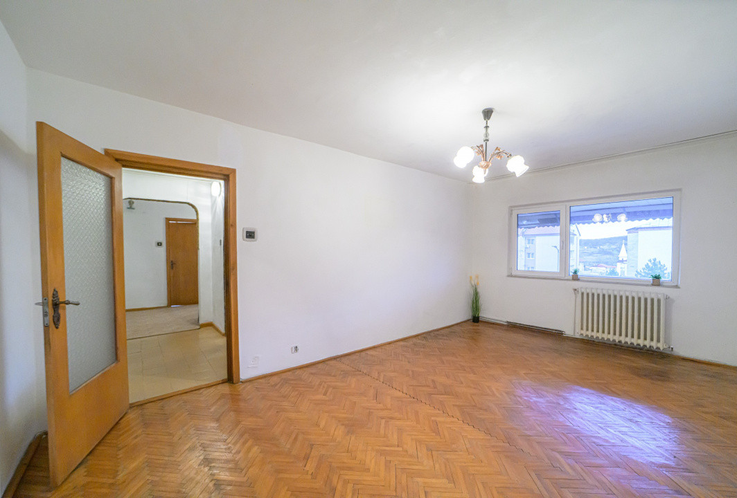 3 camere, etaj 2, GARAJ, str.  S. Barnutiu, Dumbrava Nord, 0% comision