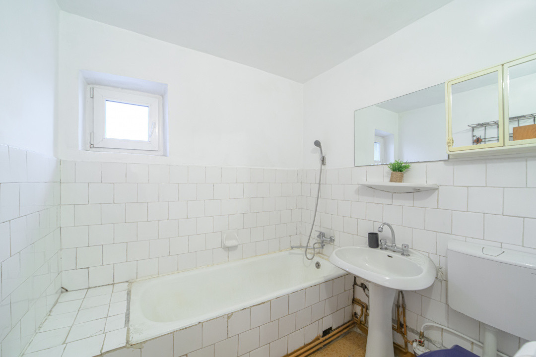 3 camere, etaj 2, GARAJ, str.  S. Barnutiu, Dumbrava Nord, 0% comision