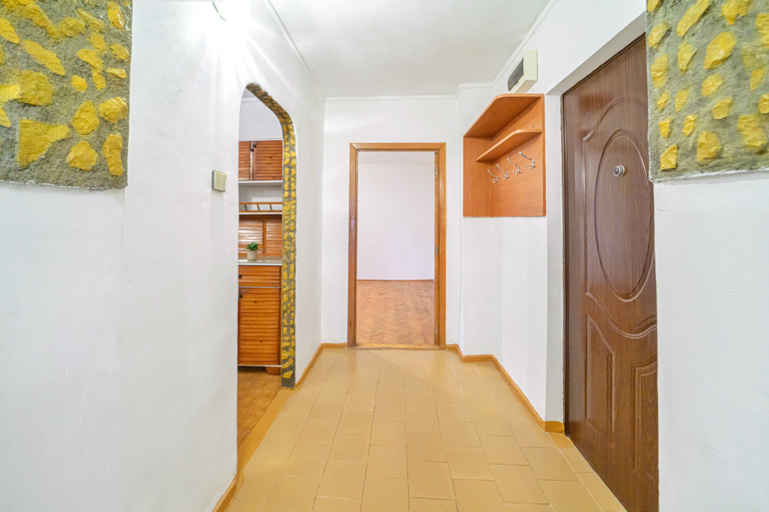 3 camere, etaj 2, GARAJ, str.  S. Barnutiu, Dumbrava Nord, 0% comision