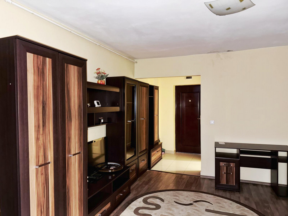 Garsoniera 30 mp etaj 1, Bulevard - zona Generala 1, centrala proprie