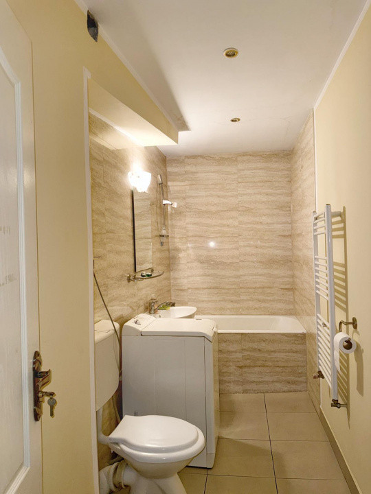 Garsoniera 30 mp etaj 1, Bulevard - zona Generala 1, centrala proprie