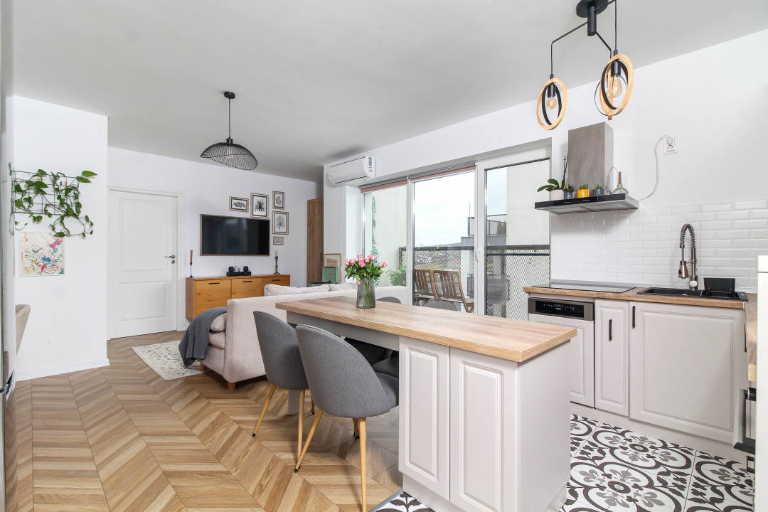 NOU! Apartament 3 camere, etaj 2, mobilat si utilat LA CHEIE, 0% comision