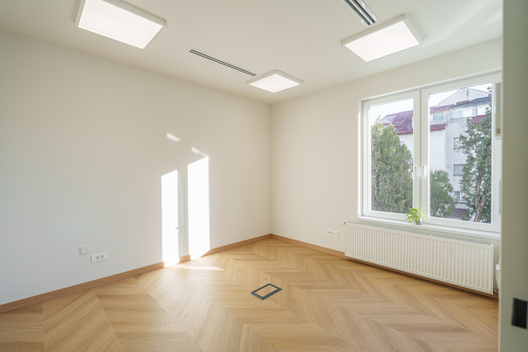 Spatiu birou 74 mp in vila, totul NOU, zona Centrala, constructie 2020