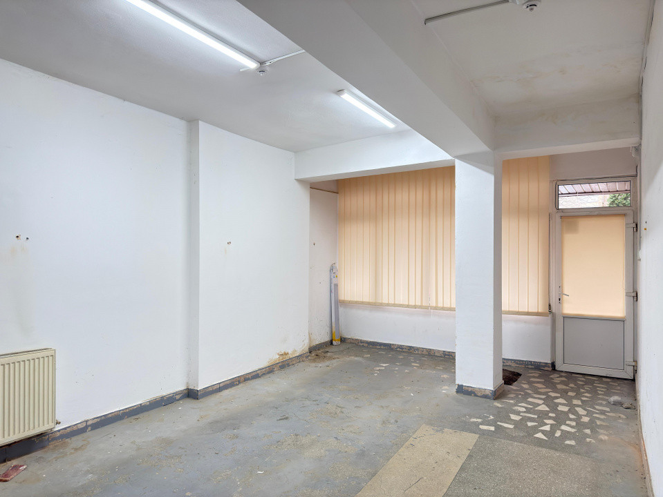 Spatiu comercial/birou, 93 mp, str. Sfanta Vineri, parter