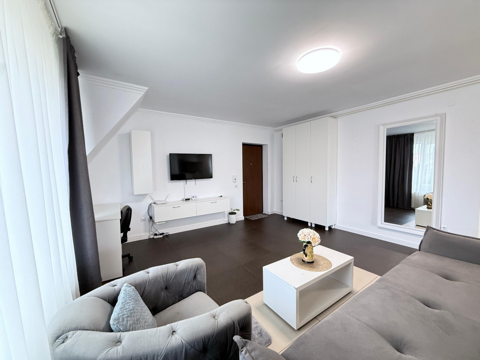 Apartament 3 camere in bloc NOU, etaj 2, Parcare, cartier Europa