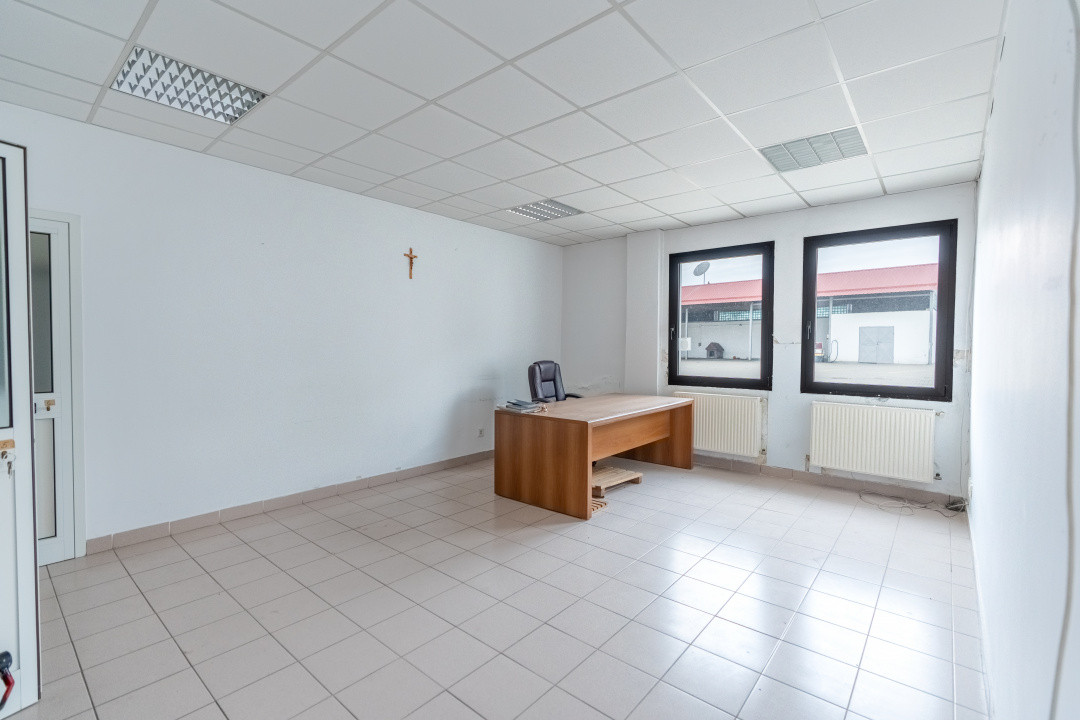 Spatiu industrial/comercial P+1, 3400 mp utili, teren 4000 mp, Marasti