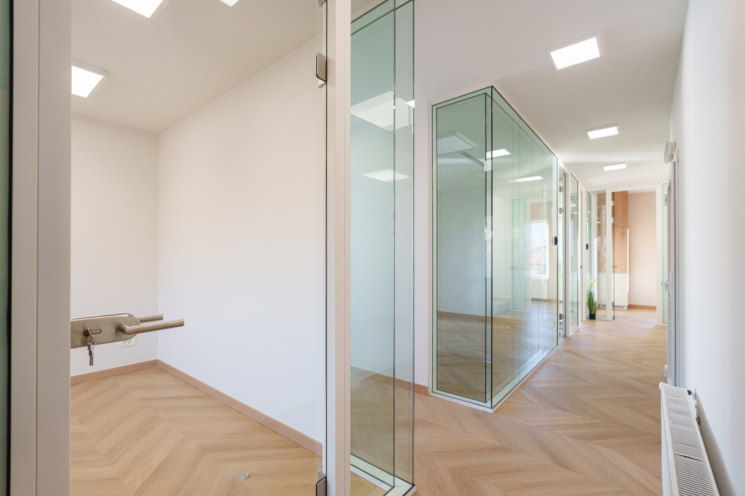 Spatiu birou 75 mp in vila, totul NOU, zona Centrala, constructie 2020