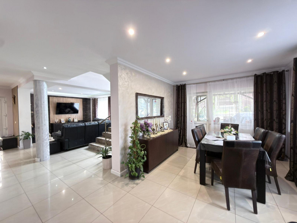 Casă spațioasă, complet utilată, zonă verde, zonă liniștită. 0% Comision 