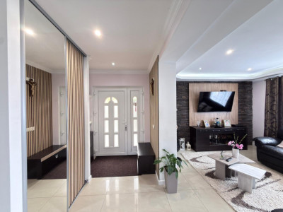 Casa individuala finisata cu 5 camere, Garaj, Sarmas, 0% Comision 