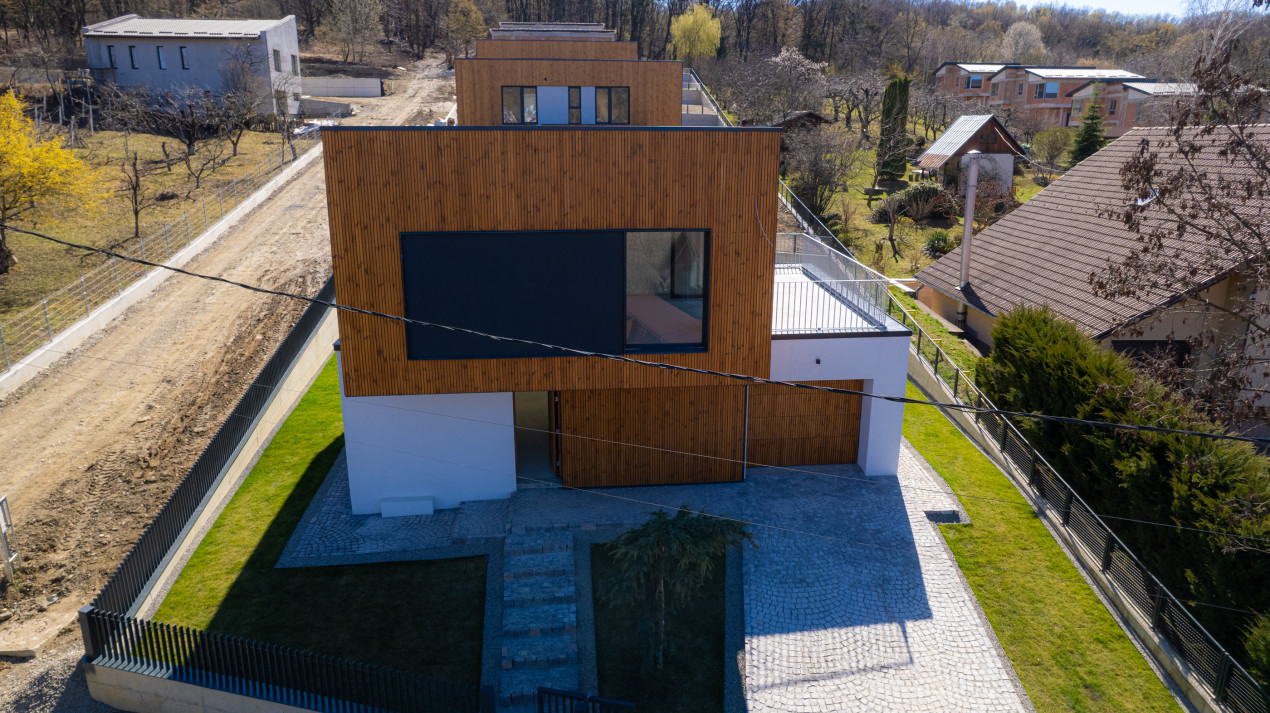 Vila exclusivista zona Episcopiei, calitate premium si confort