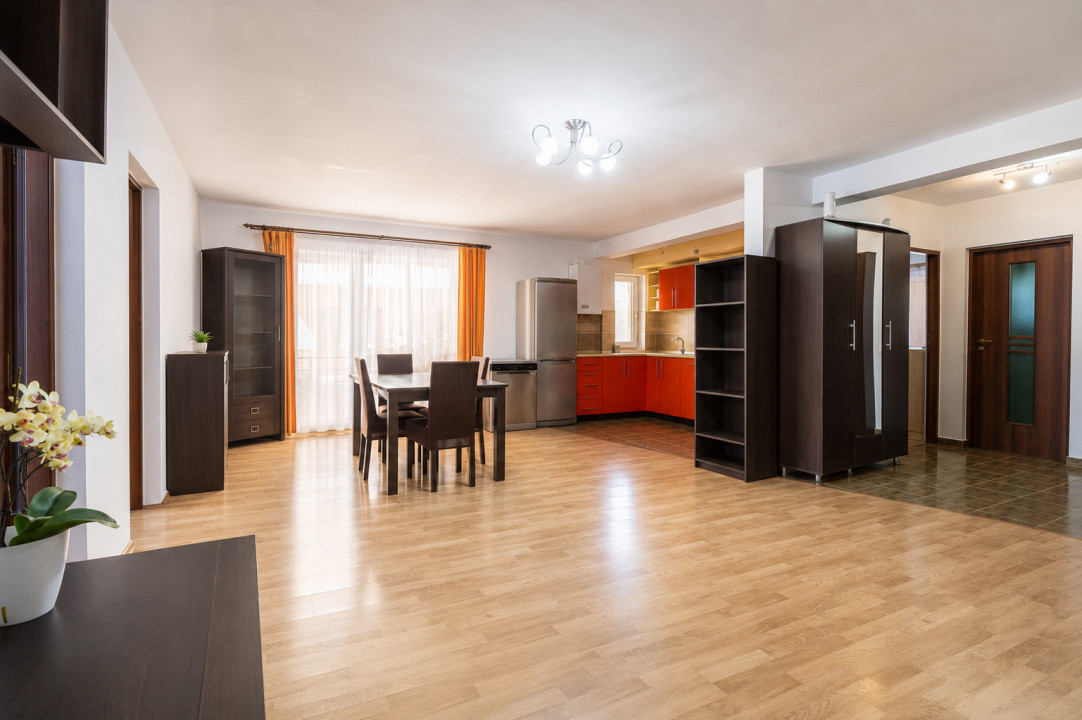 Comision 0% Apartament 4 camere cu terasa, bloc 2008, parcare si garaj, Bradet