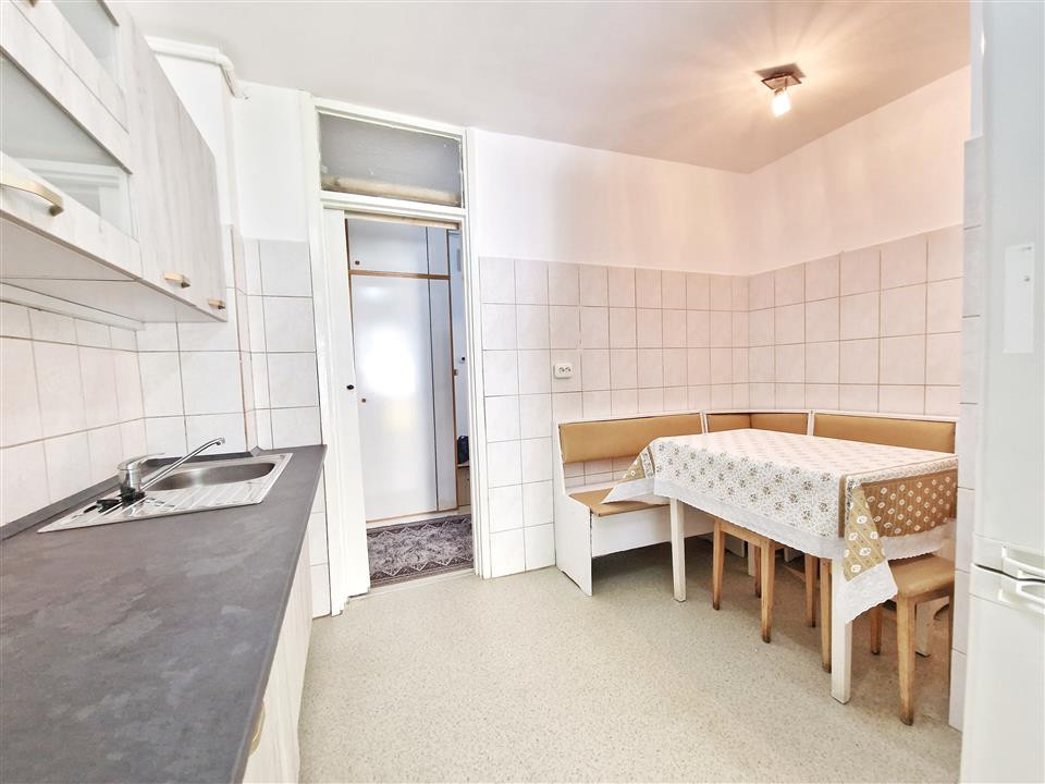 Apartament cu 2 camere DECOMANDATE, etaj 2, Grigorescu