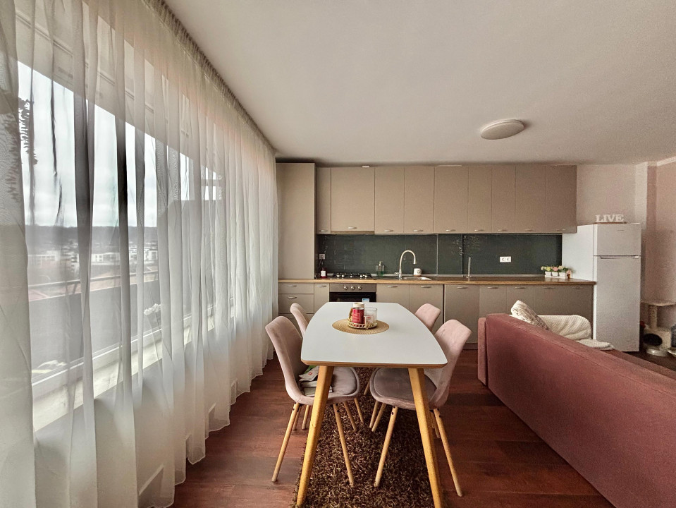Apartament 3 camere in bloc NOU, str. C. Coposu, parcare, terasa
