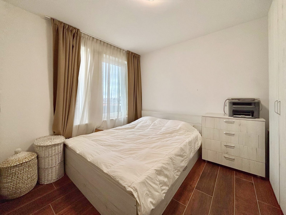 Apartament 3 camere in bloc NOU, str. C. Coposu, parcare, terasa