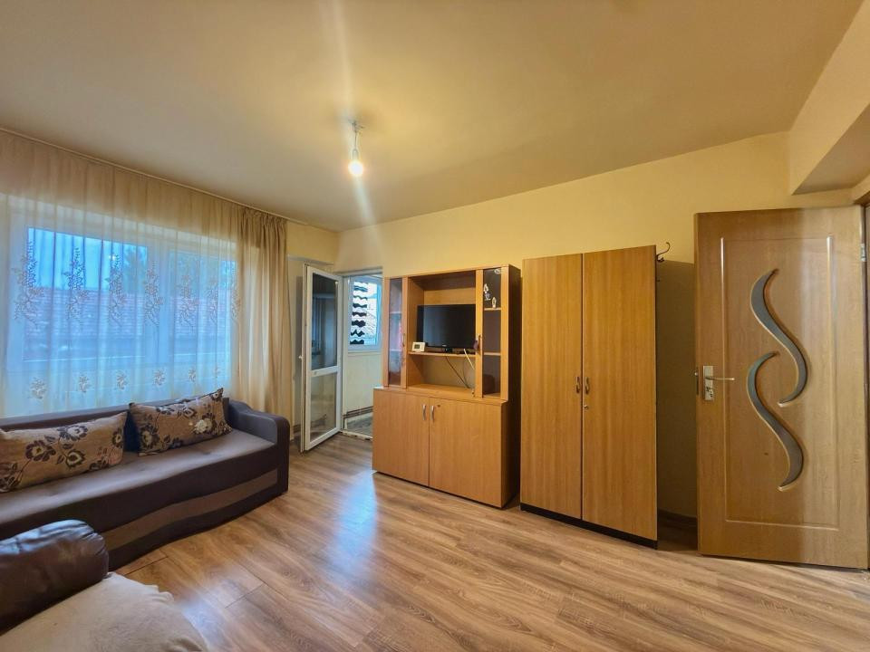 Apartament 1 camera in CENTRU, cu CENTRALA PROPRIE, Ocupabil imediat! 