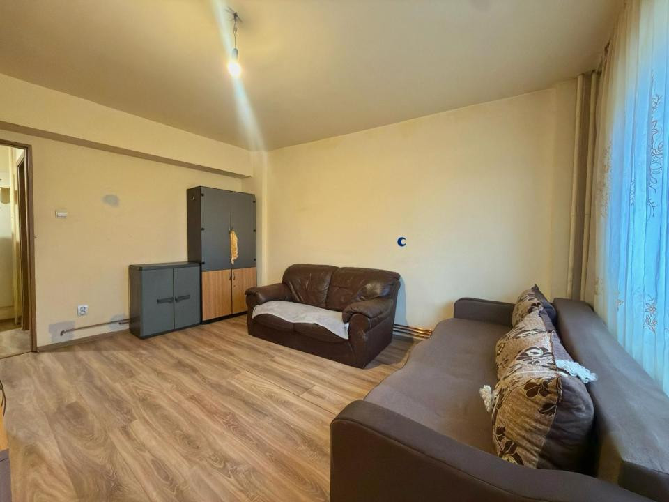 Apartament 1 camera in CENTRU, cu CENTRALA PROPRIE, Ocupabil imediat! 