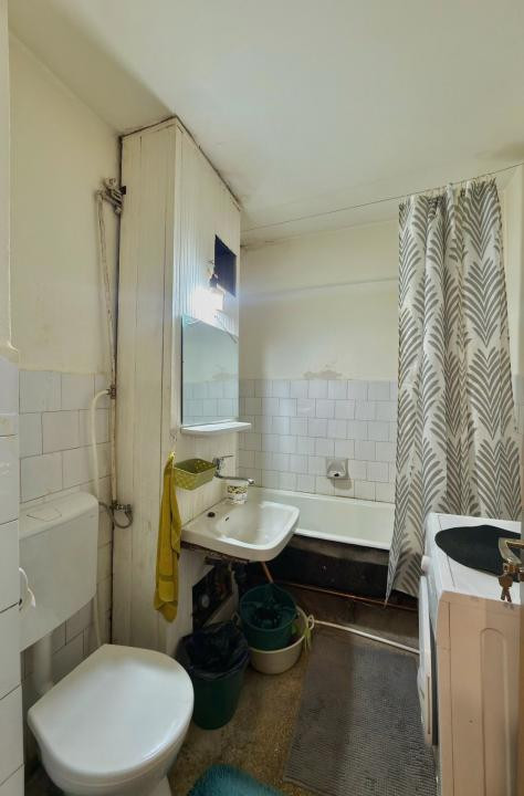 Apartament 1 camera in CENTRU, cu CENTRALA PROPRIE, Ocupabil imediat! 
