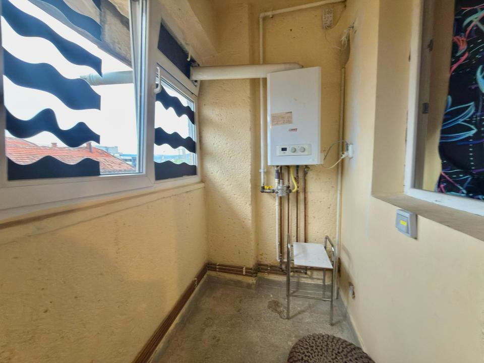 Apartament 1 camera in CENTRU, cu CENTRALA PROPRIE, Ocupabil imediat! 