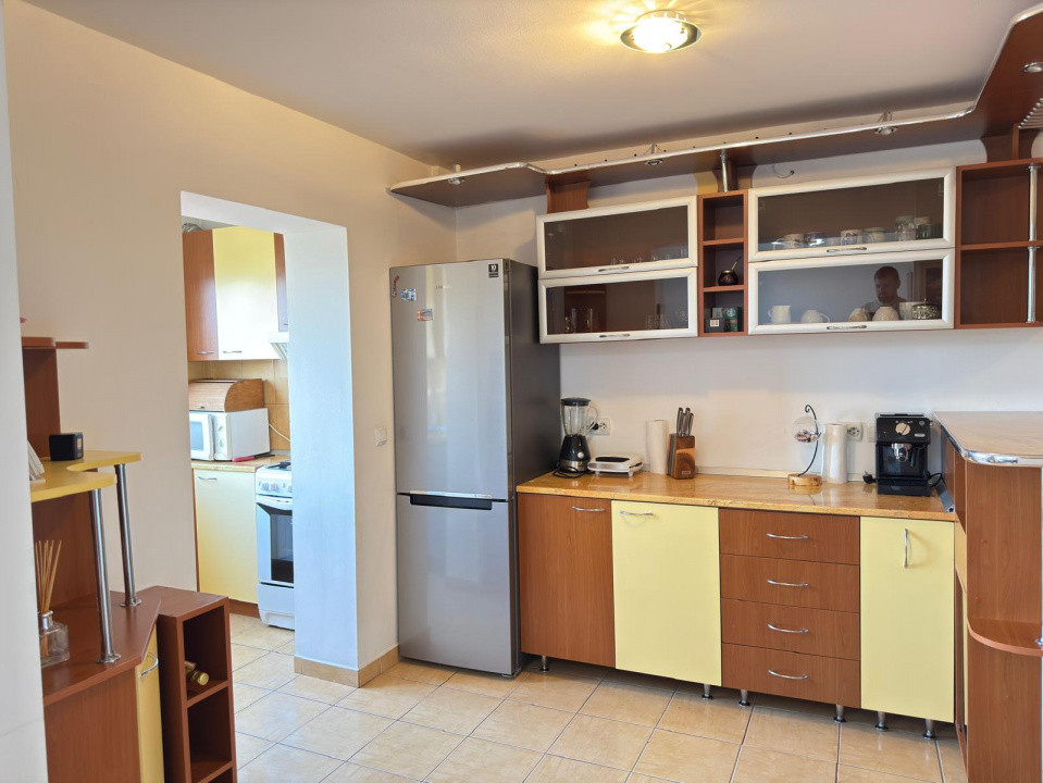 Inchiriere apartament 3 camere, Stadion/Bradet, ideal pentru o familie