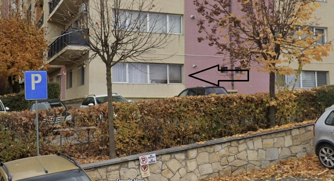 Apartament 3 camere, baie cu geam, zona Petrom Calea Baciului