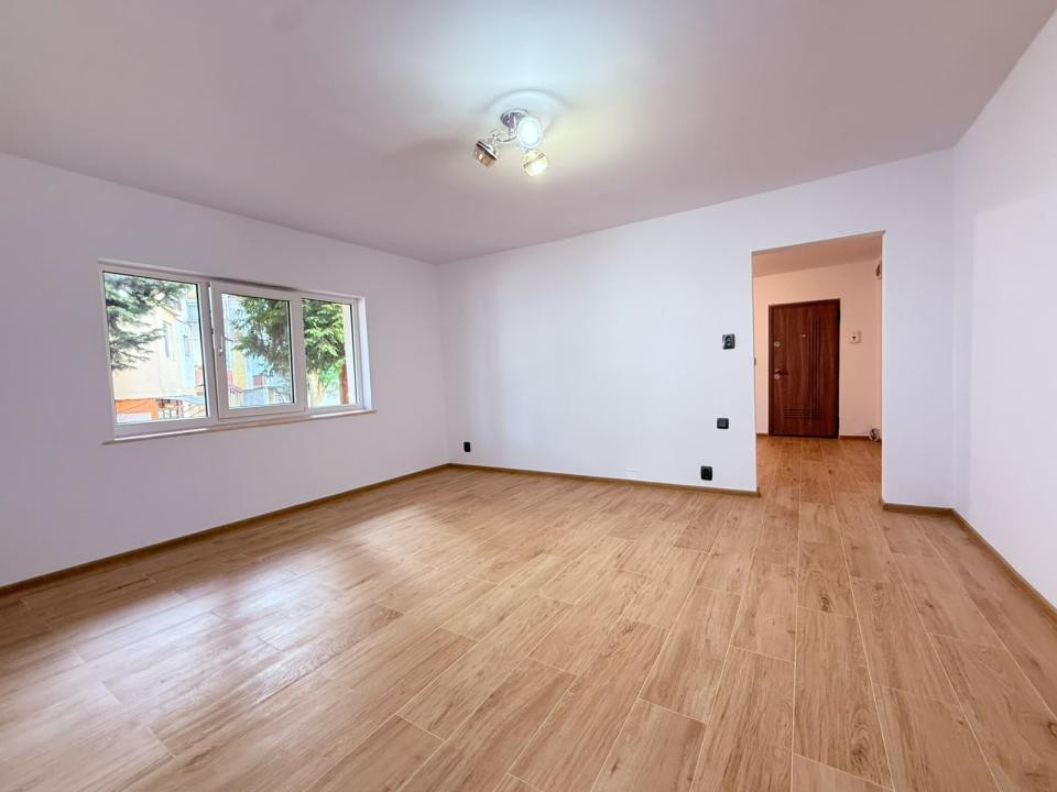 Birou de inchiriat langa Spital, RENOVAT NOU, incalzire in pardoseala