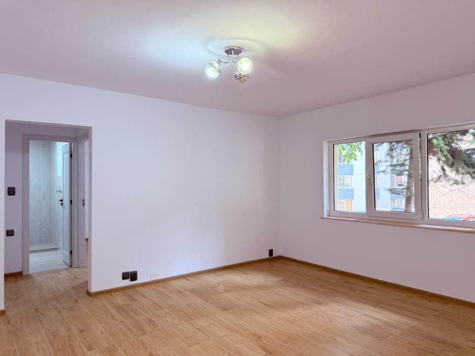 Birou de inchiriat langa Spital, RENOVAT NOU, incalzire in pardoseala