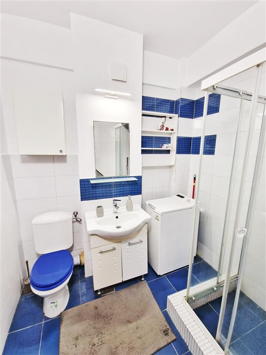 Apartament cu terasa de 30 mp in bloc NOU, Plopilor, zona Nobori