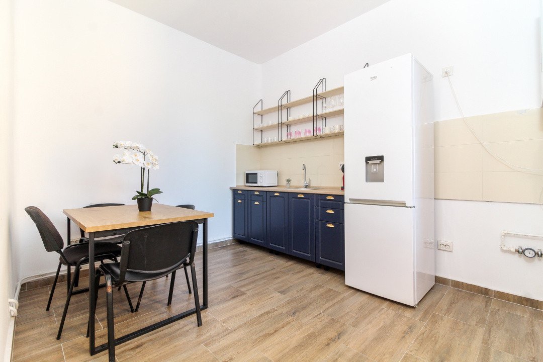 Apartament 76 mp, tavan inalt, Centru, langa Opera Nationala, 0% comision 