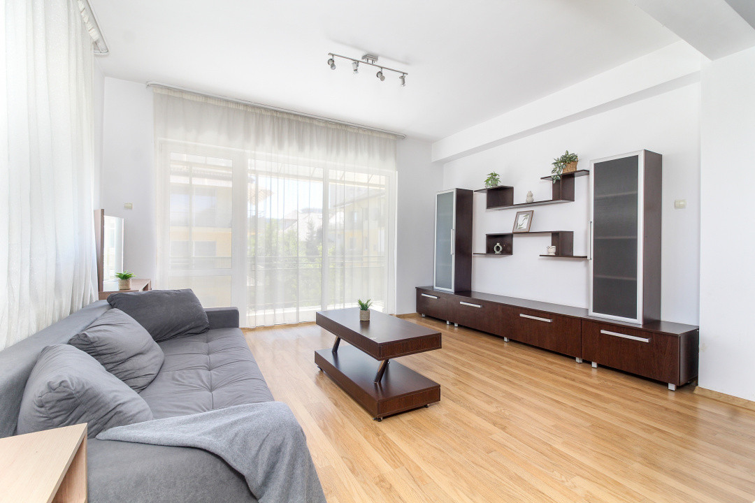 Apartament cu 2 camere, 62 mp, bloc 2006, parcare, Panorama frumoasa!