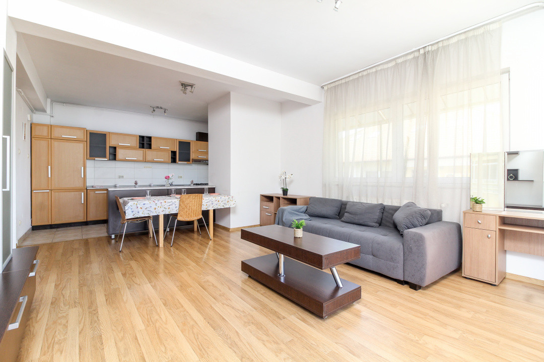Apartament cu 2 camere, 62 mp, bloc 2006, parcare, Panorama frumoasa!