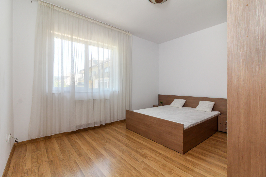 Apartament cu 2 camere, 62 mp, bloc 2006, parcare, Panorama frumoasa!