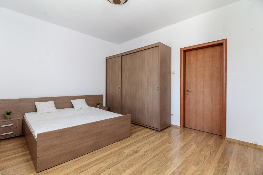 Apartament cu 2 camere, 62 mp, bloc 2006, parcare, Panorama frumoasa!