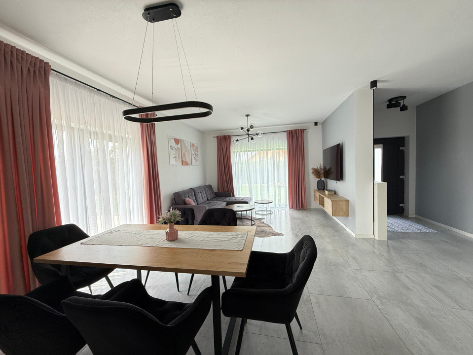 Casa individuala de inchiriat, 200 mp, teren 7 ari, Garaj, la CHEIE!