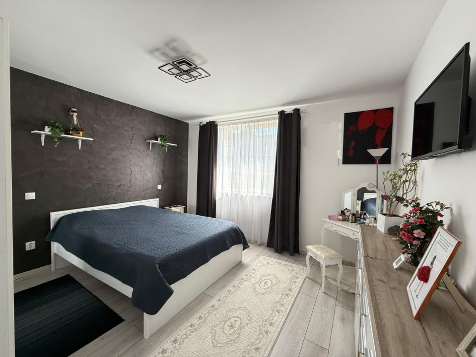 Casă modernă elegantă, curte generoasă de 700 mp în zona Episcopiei