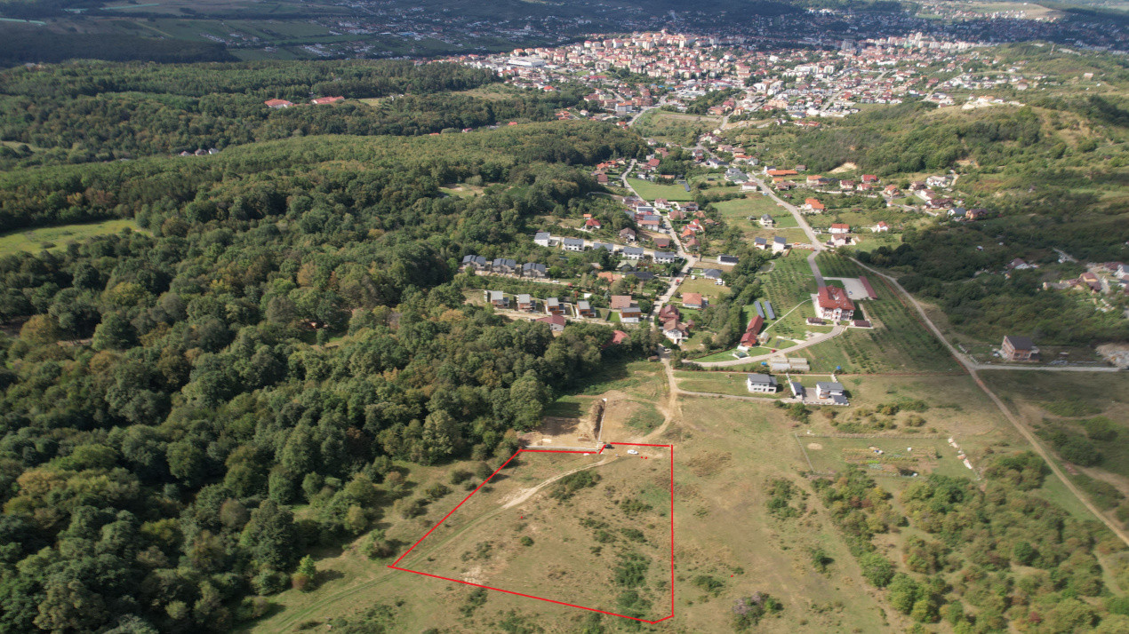 Teren intravilan zona Episcopiei, panorama superba,  ideal investitie! 