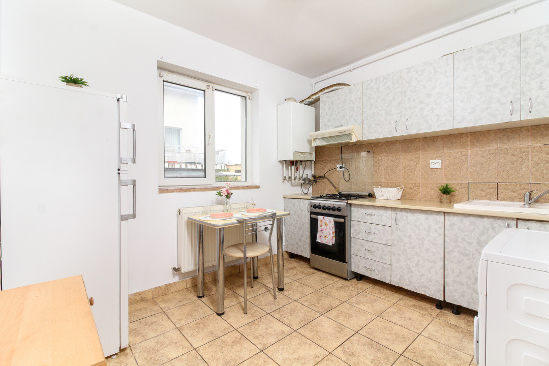 Apartament Zorilor UMF cu o camera, bloc dupa 2000, etaj 2